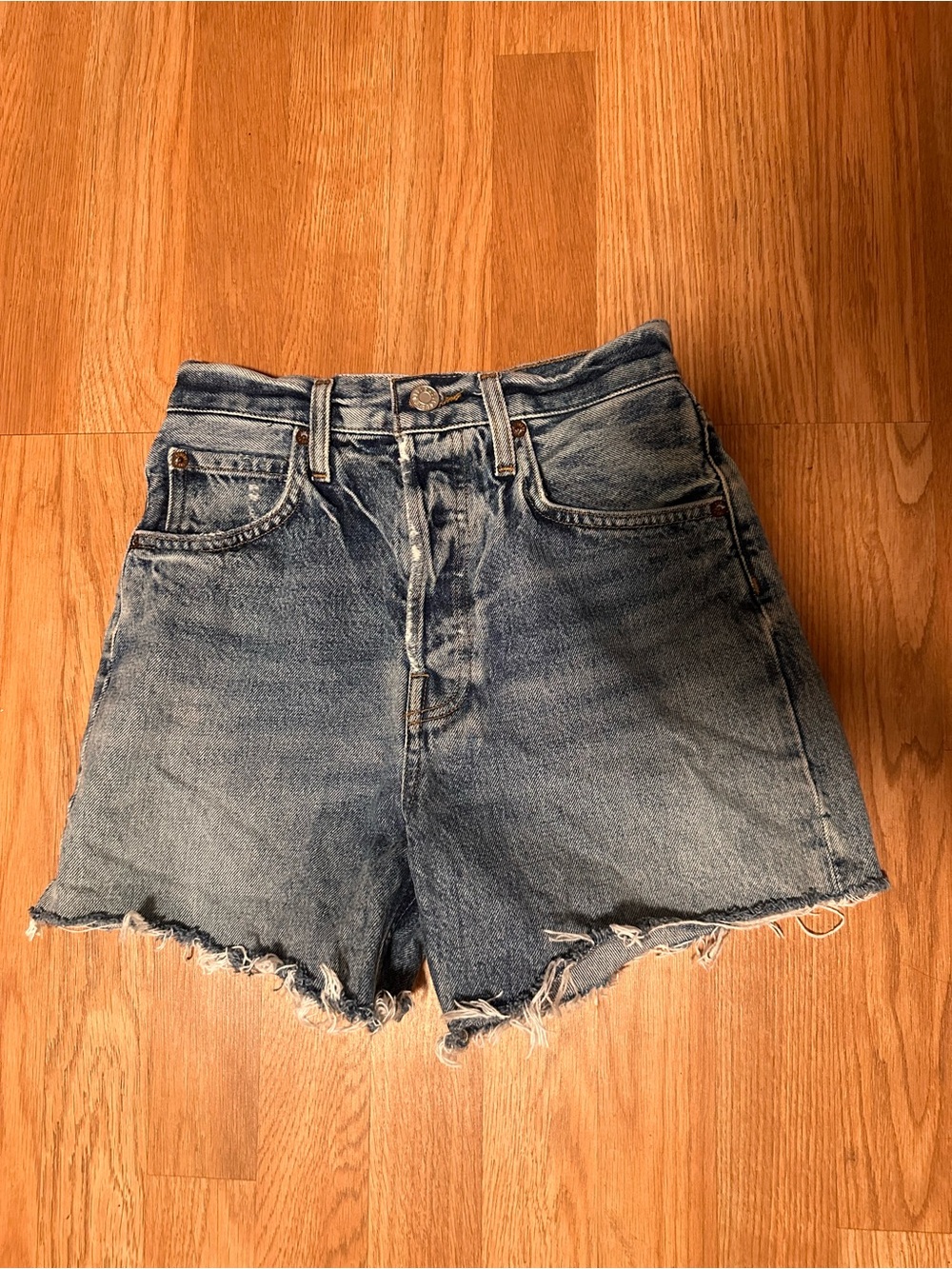 AGOLDE Vintage Wash Frayed Hem Jean Shorts - Blue